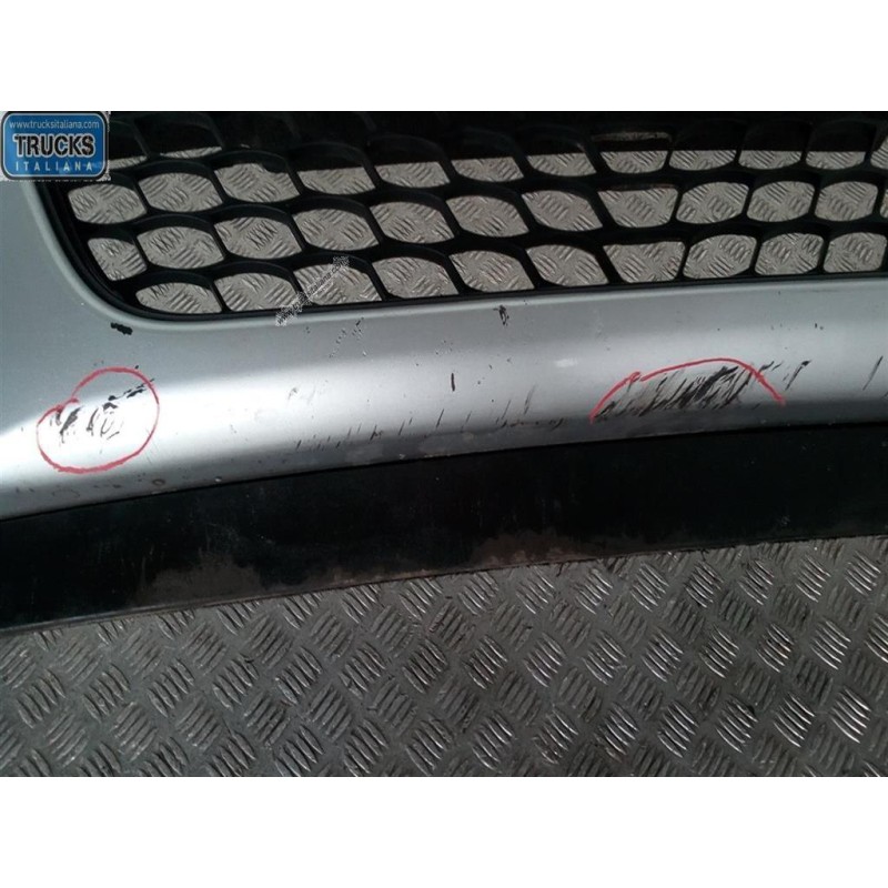 HYUNDAI PARAURTI ANTERIORE HYUNDAI i30 2007>2010 usato