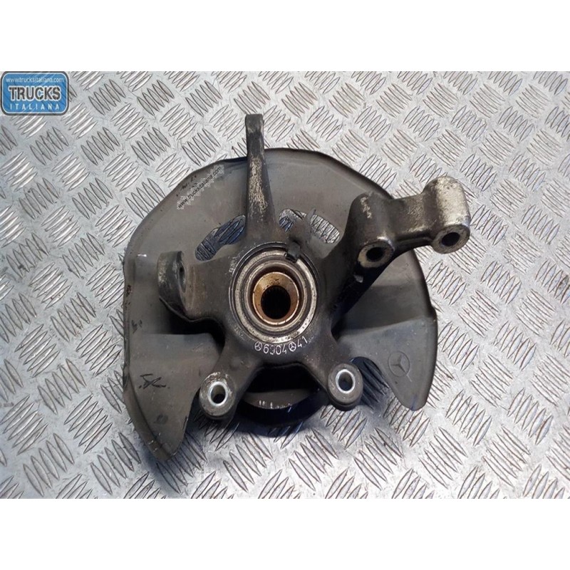 MERCEDES-BENZ MONTANTE COMPLETO DESTRO MERCEDES-BENZ Classe A (W169) 2004>2008 usato