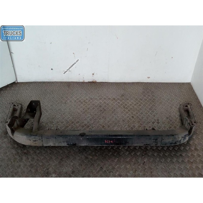 MAN TRAVERSA ANTERIORE PARAURTO MAN TGX  usato