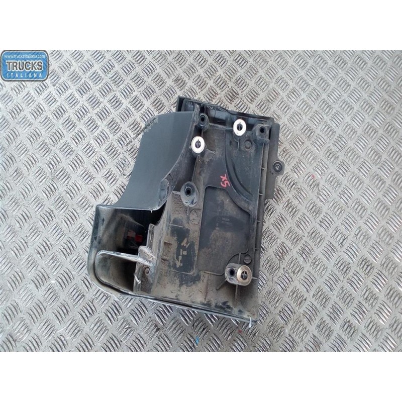 RENAULT van CANTONALE PARAURTI POST SX RENAULT van Master 2010>2014 usato