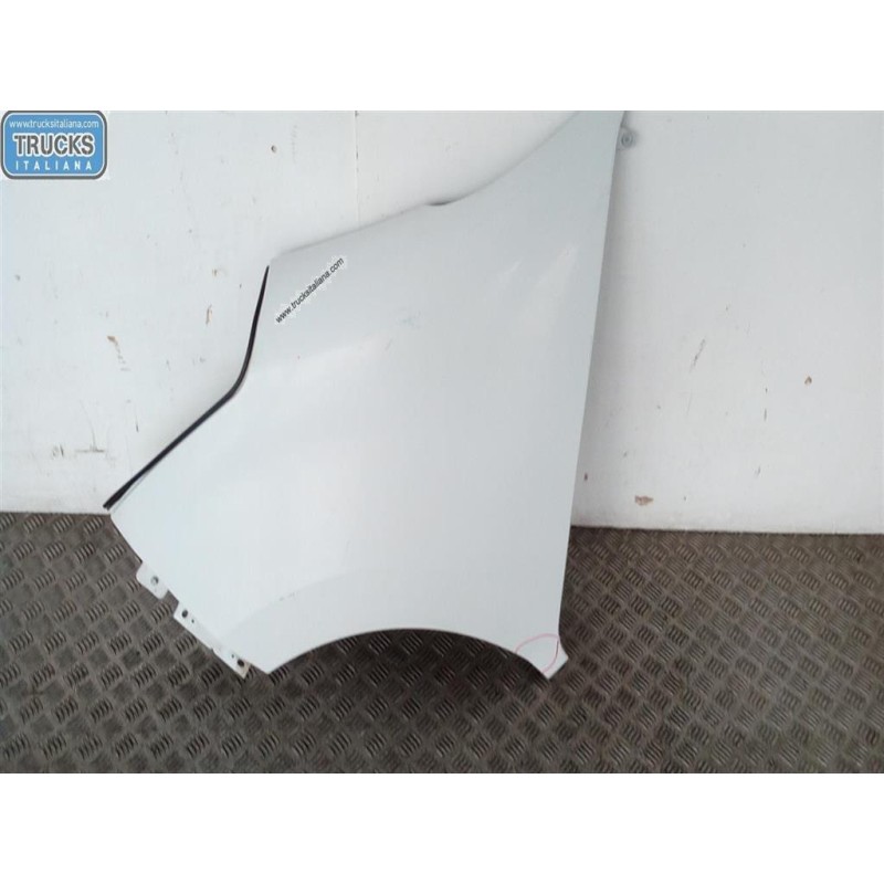 RENAULT van PARAFANGO ANTERIORE SINISTRO RENAULT van Master 2010>2014 usato