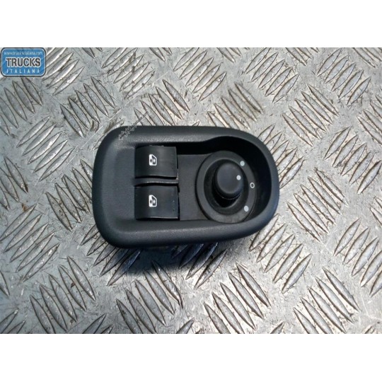 VARIOUS SWITCHES AND BUTTONS A
 RENAULT van Master 2010>2014 used