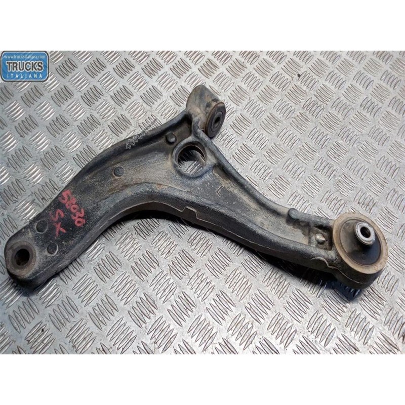 RENAULT van CONTROL ARM FRONT LOWER LEFT  RENAULT van Master 2010>2014 used