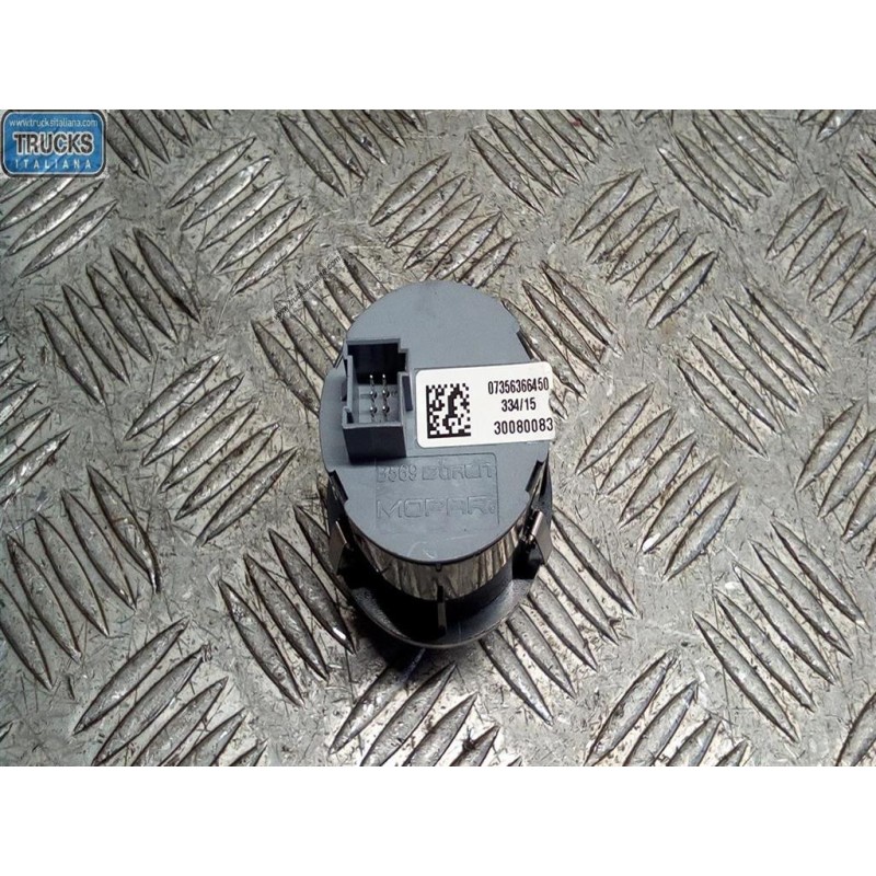FIAT INTERRUTTORI E PULSANTI ABITACOLO FIAT F.500X (5F) 2014>2019 usato