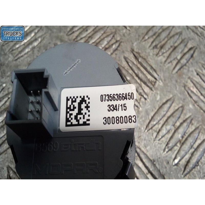 FIAT INTERRUTTORI E PULSANTI ABITACOLO FIAT F.500X (5F) 2014>2019 usato