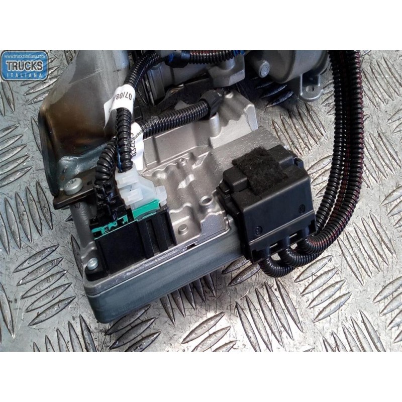 FIAT PIANTONE STERZO FIAT F.500X (5F) 2014>2019 usato