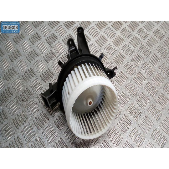 MOTORINO VENTILAZIONE INTERNA FIAT F.500X (5F) 2014>2019 usato