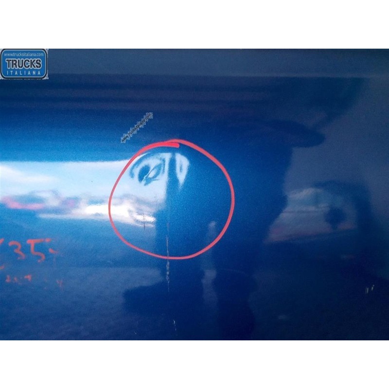 MINI LEFT FRONT DOOR MINI R50/53  2001>2006 used