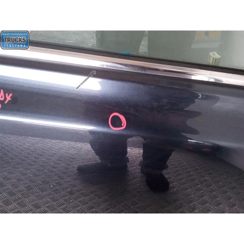 SUBARU RIGHT FRONT DOOR  SUBARU Legacy 2009> used