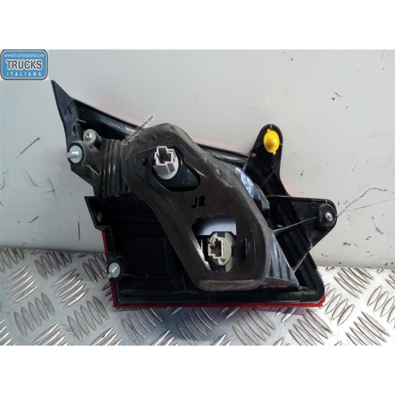 SUBARU RIGHT REAR LIGHT ON BACK  SUBARU Legacy 2009> used