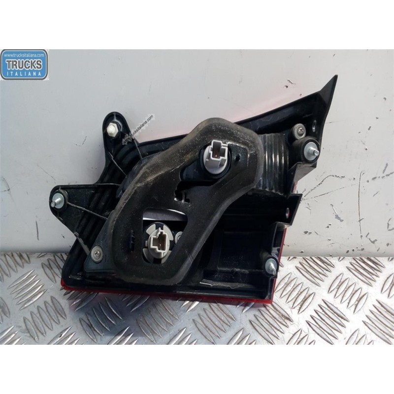 SUBARU LEFT REAR LIGHT ON BACK SUBARU Legacy 2009> used