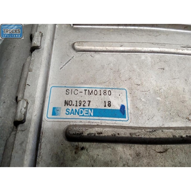 SUBARU INTERCOOLERS HEAT RADIATOR  SUBARU Legacy 2009> used