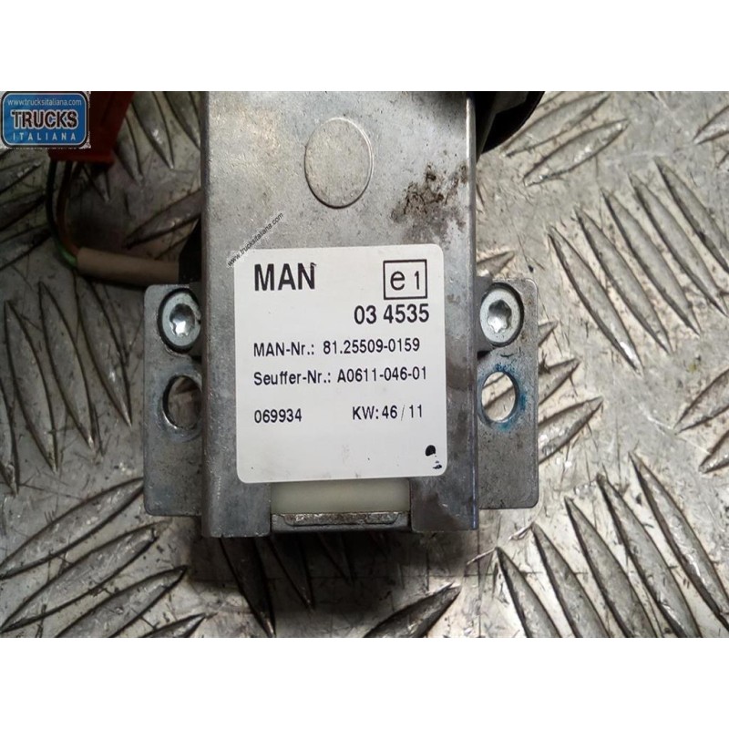 MAN VARIOUS SWITCHES AND BUTTONS C  MAN TGX  used