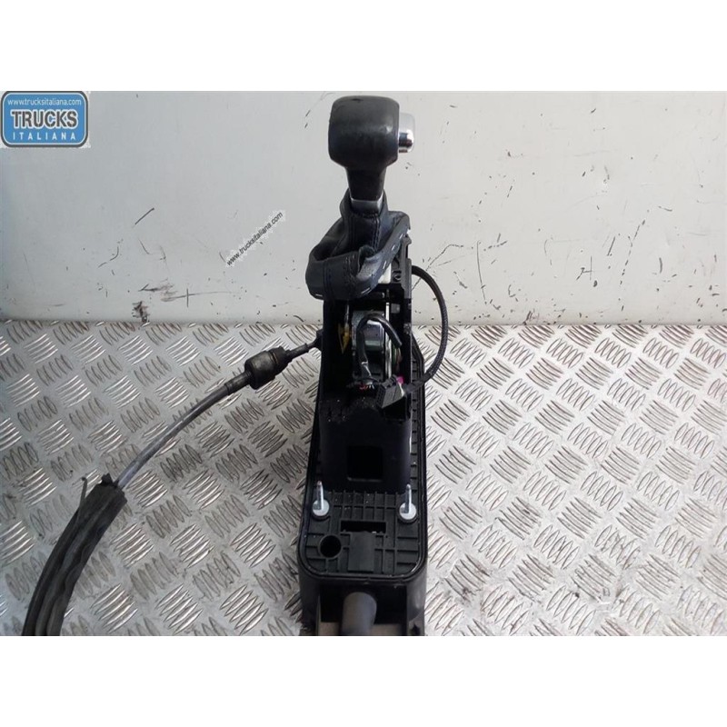 VOLKSWAGEN LEVER VOLKSWAGEN Golf 5 2003>2008 used