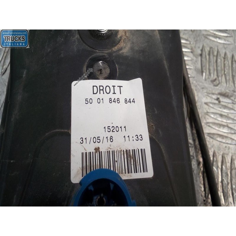 RENAULT van FARO POSTERIORE ESTERNO DESTRO RENAULT van Mascott usato