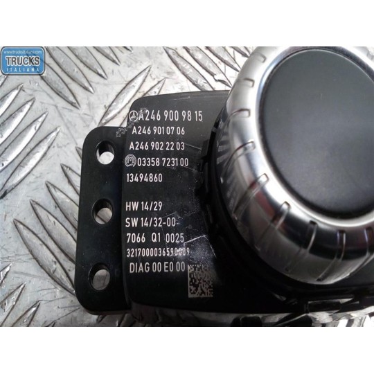 INTERRUTTORI E PULSANTI ABITACOLO MERCEDES-BENZ Classe A (W176) 2012>2014 usato