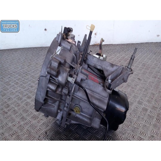 CAMBIO RENAULT Megane 2002>2006 usato