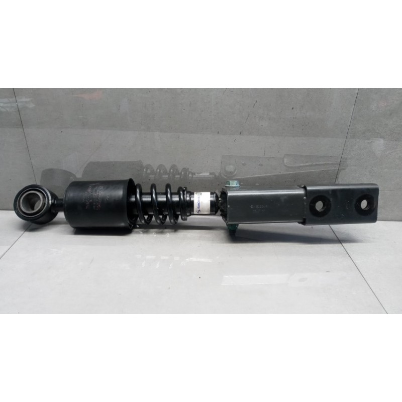 MERCEDES-BENZ truck AMMORTIZZATORE CABINA MERCEDES-BENZ truck Actros euro 6 2014>2021 usato