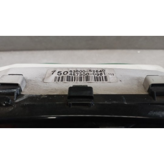 QUADRO STRUMENTI TOYOTA Yaris 1999>2003 usato