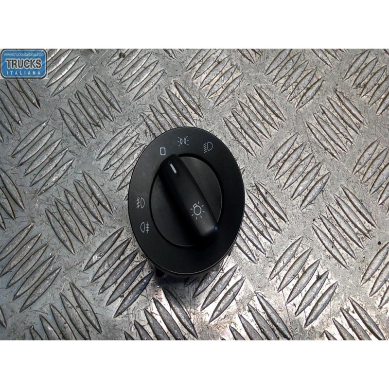 SKODA BLOCK LOGHTS  SKODA Yeti 2009>2012 used