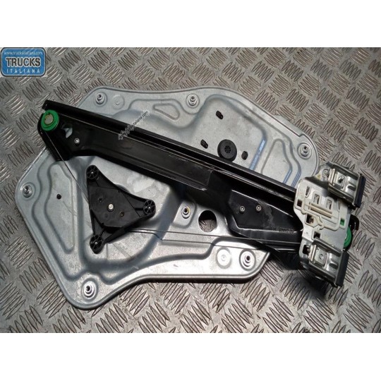 ALZA VETRI ANTERIORI DESTRO SKODA Yeti 2009>2012 usato