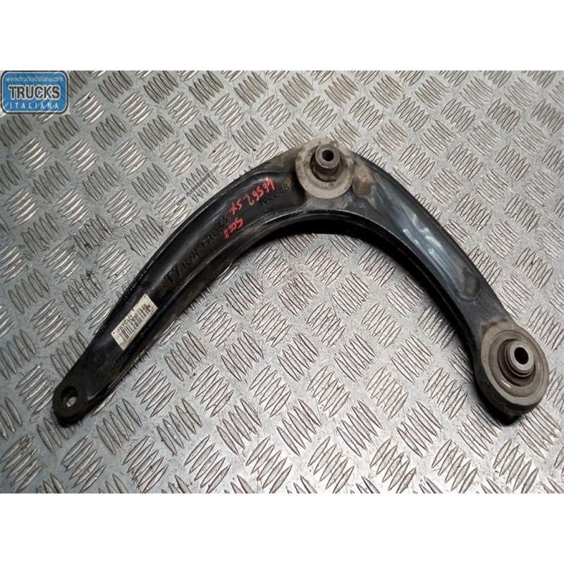 PEUGEOT BRACCIO OSCILLANTE ANTERIORE INFERIORE SINISTRO PEUGEOT 5008 2011> usato