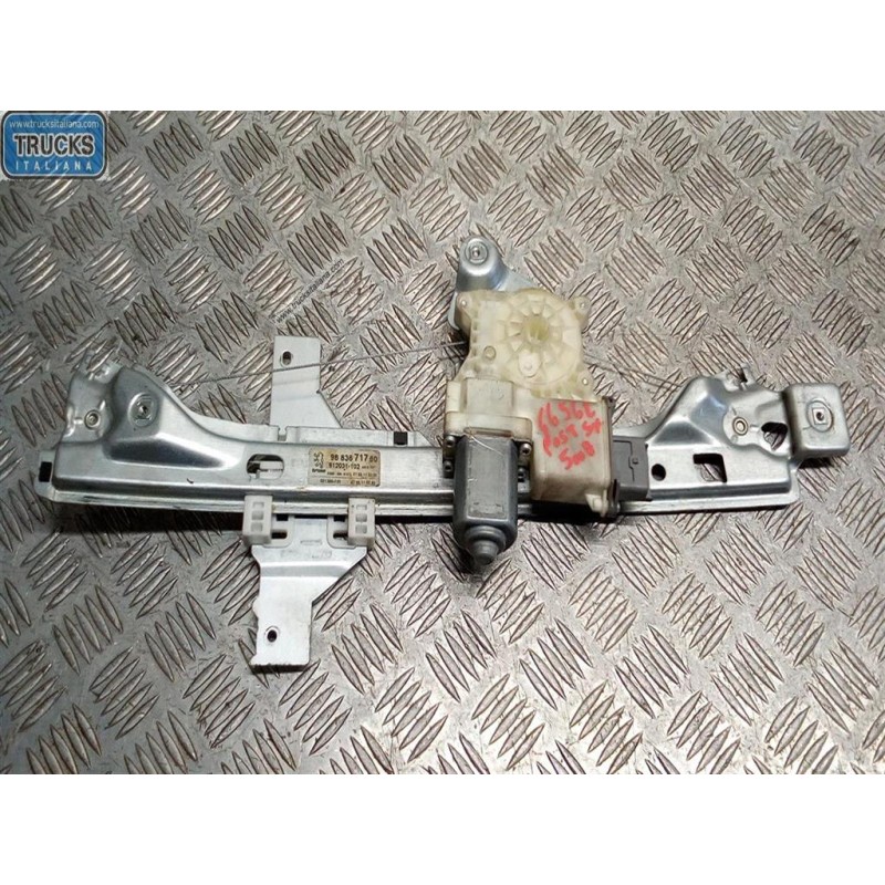 PEUGEOT ALZA VETRI POSTERIORI SINISTRO PEUGEOT 5008 2011> usato