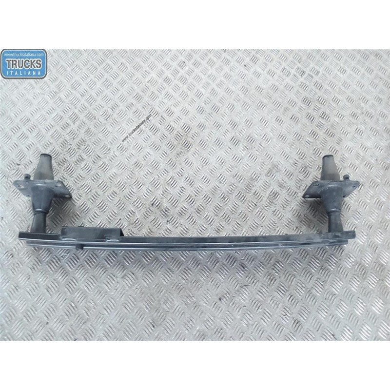 PEUGEOT TRAVERSA ANTERIORE PARAURTO PEUGEOT 5008 2011> usato