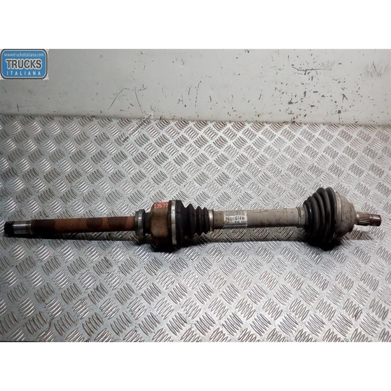 PEUGEOT SEMIASSE ANTERIORE DESTRO PEUGEOT 5008 2011> usato