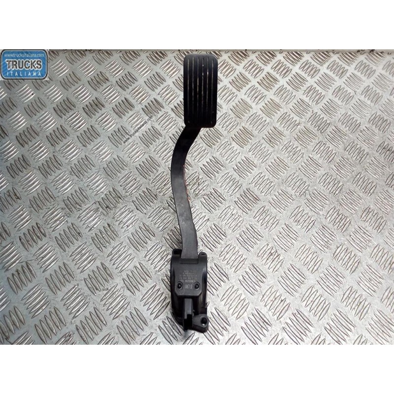 PEUGEOT ELETRONIC THROTTLE PEDAL  PEUGEOT 5008 2011> used