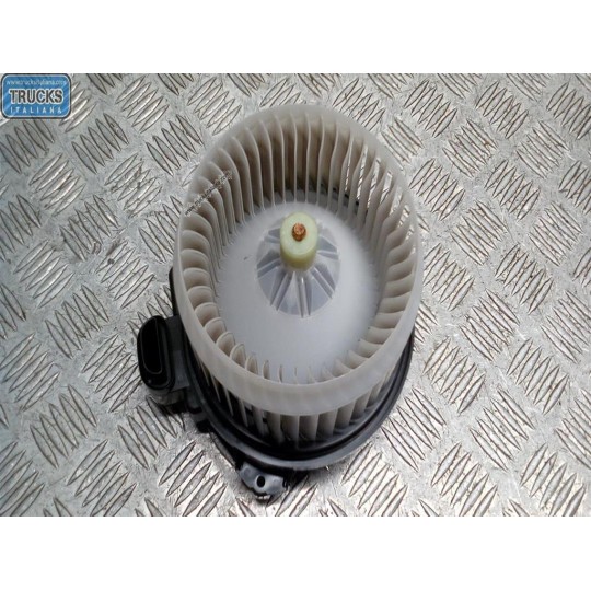 MOTORINO VENTILAZIONE INTERNA TOYOTA Verso-S 2010>2014 usato