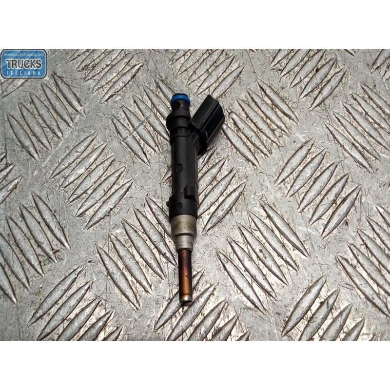 TOYOTA INJECTORS  TOYOTA Verso-S 2010>2014 used