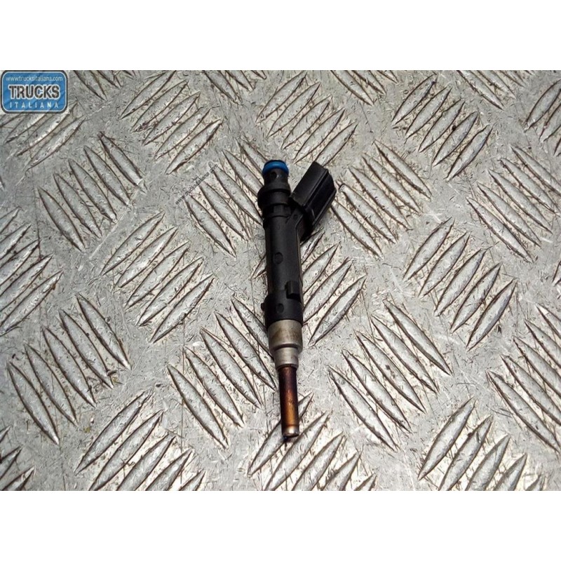 TOYOTA INJECTORS  TOYOTA Verso-S 2010>2014 used