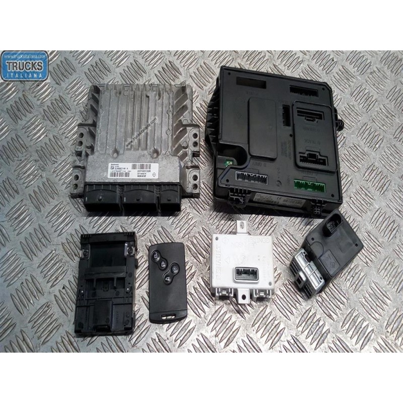 RENAULT CENTRALINA MOTORE RENAULT Megane 2014>2016 usato