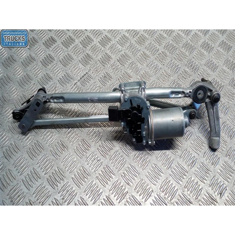 BMW windshield wiper motor BMW Serie 3 (E90-E91) 2008>2011 used
