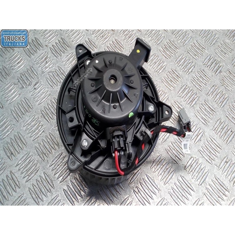OPEL MOTORINO VENTILAZIONE INTERNA OPEL Insignia 2009>2012 usato