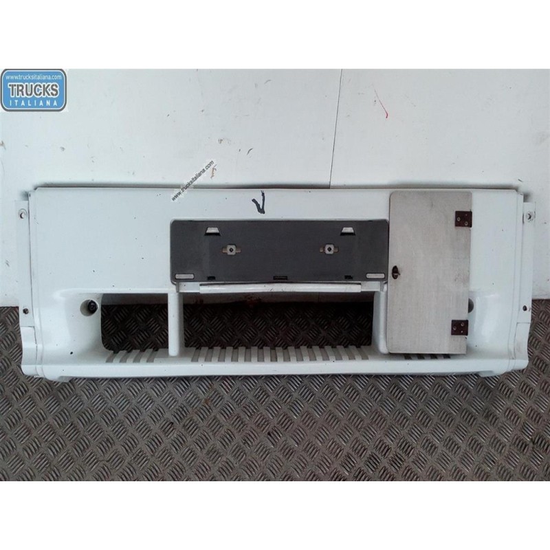 MERCEDES-BENZ truck PARAURTI CENTRALE ANTERIORE MERCEDES-BENZ truck Atego 970 usato