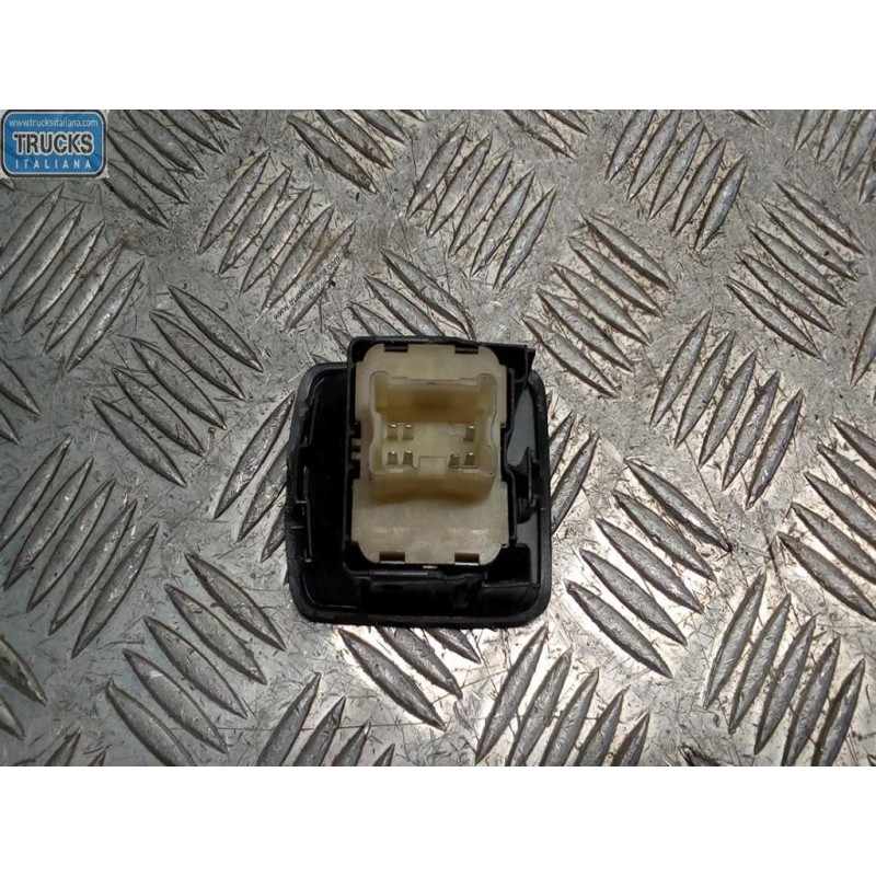 RENAULT van INTERRUTTORI E PULSANTI ALZAVETRI RENAULT van Trafic 2014>2019 usato