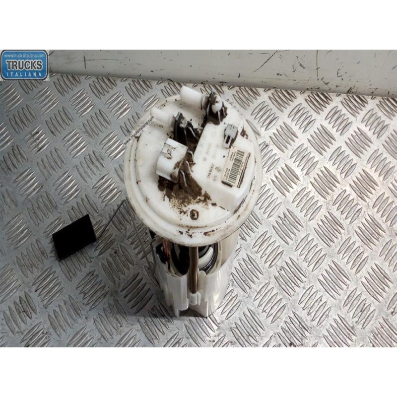 RENAULT van POMPA SERBATOIO RENAULT van Trafic 2014>2019 usato