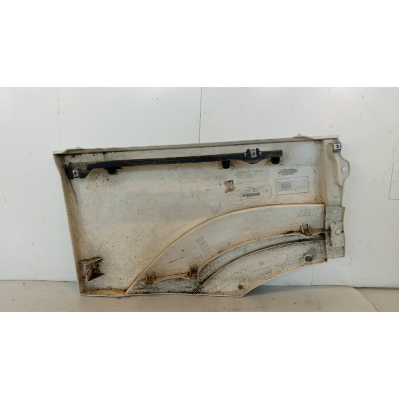 MERCEDES-BENZ truck PLASTICHE ESTERNE VARIE MERCEDES-BENZ truck Actros euro 6 2014>2021 usato