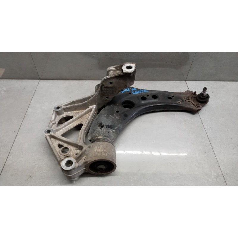 VOLKSWAGEN CONTROL ARM FRONT LOWER RIGHT  VOLKSWAGEN Polo 2005>2009 used