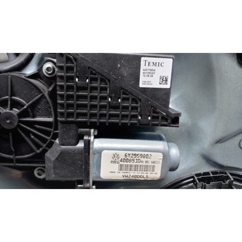 VOLKSWAGEN ALZA VETRI ANTERIORI SINISTRO VOLKSWAGEN Polo 2005>2009 usato