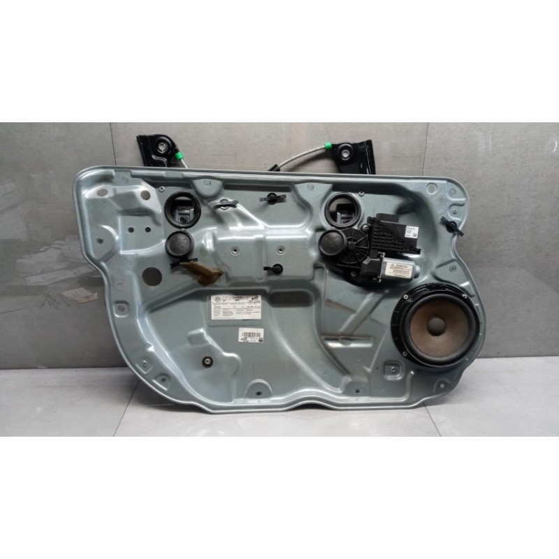 VOLKSWAGEN ALZA VETRI ANTERIORI SINISTRO VOLKSWAGEN Polo 2005>2009 usato