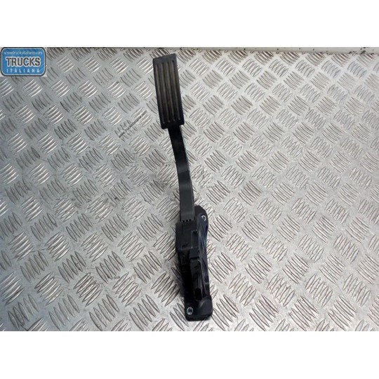 ELETRONIC THROTTLE PEDAL  VOLVO V40 2012>2016 used