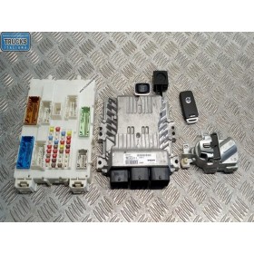 ENGINE UNIT VOLVO V40...