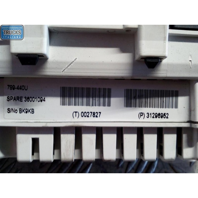 VOLVO QUADRO STRUMENTI VOLVO V40 2012>2016 usato