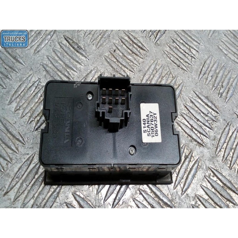 SCANIA INTERRUTTORI E PULSANTI ABITACOLO SCANIA 124 usato