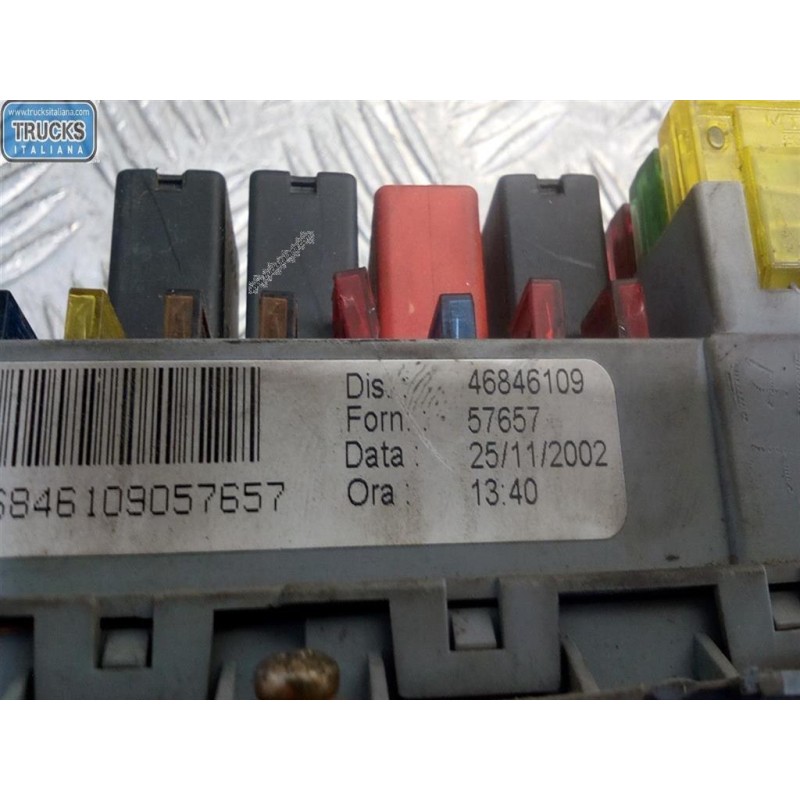 FIAT FUSE BOX FIAT Stilo 2001>2003 used