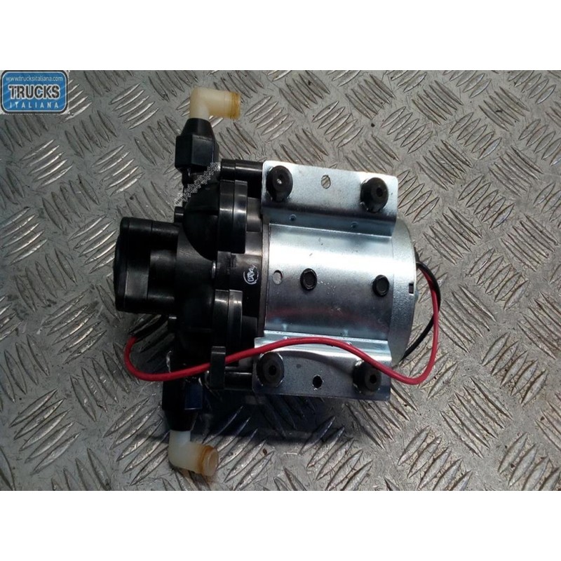 . POMPA ACQUA . . usato