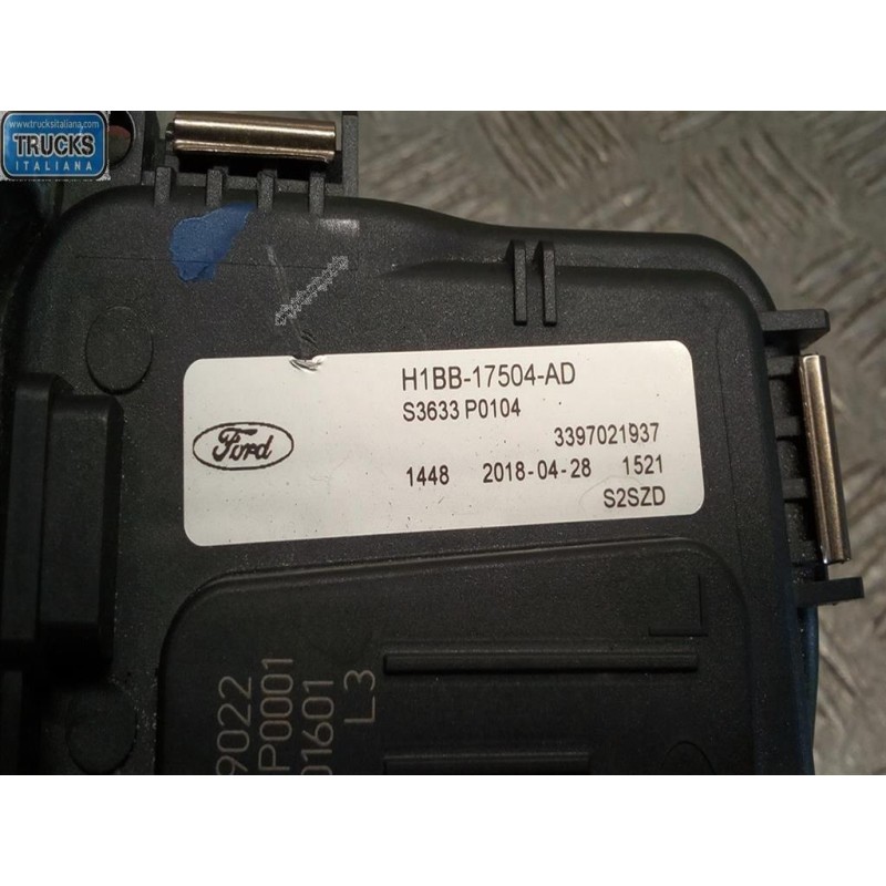 FORD windshield wiper motor FORD Fiesta 2017> used